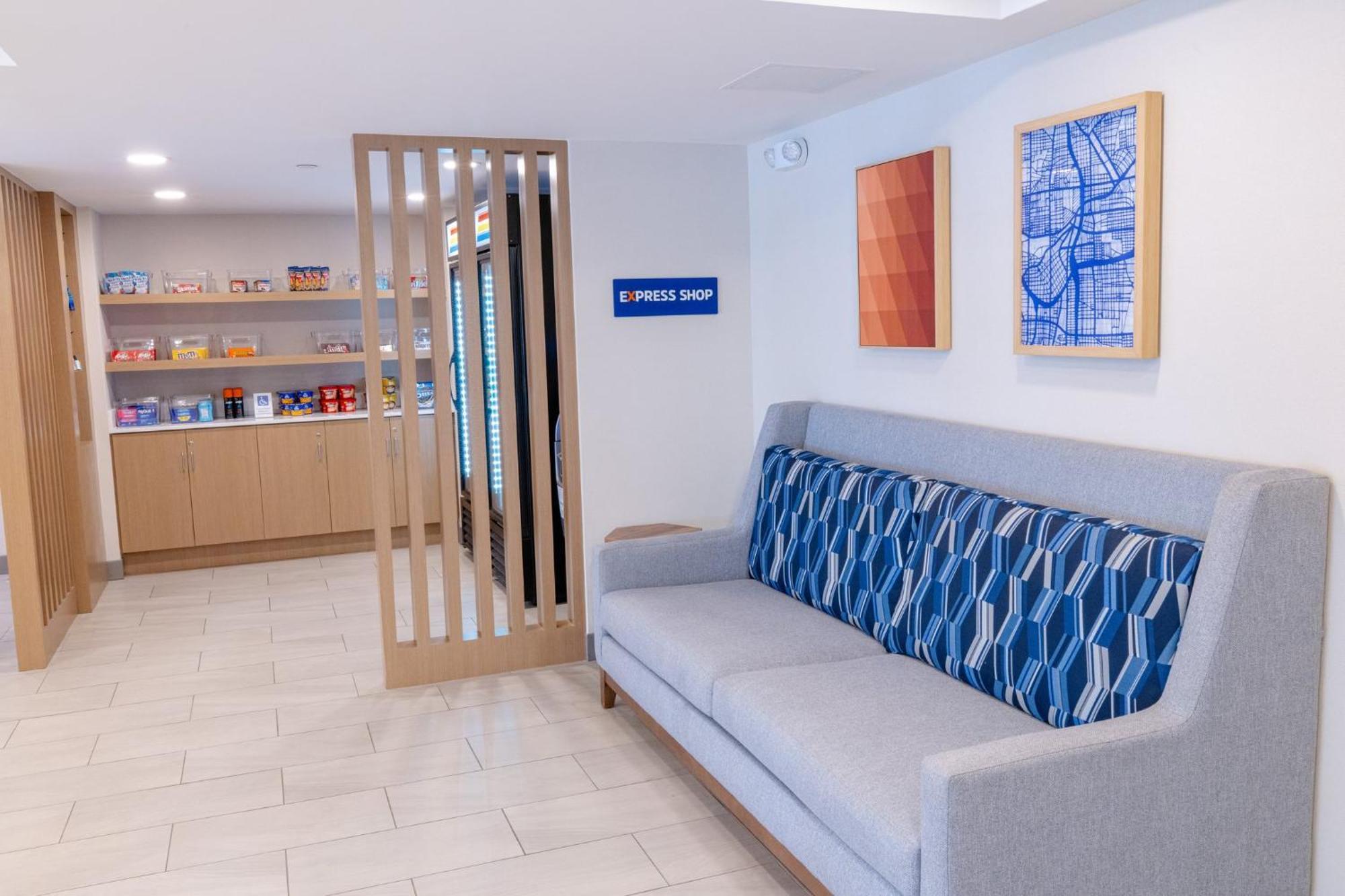 Holiday Inn Express - Neptune By Ihg Ngoại thất bức ảnh