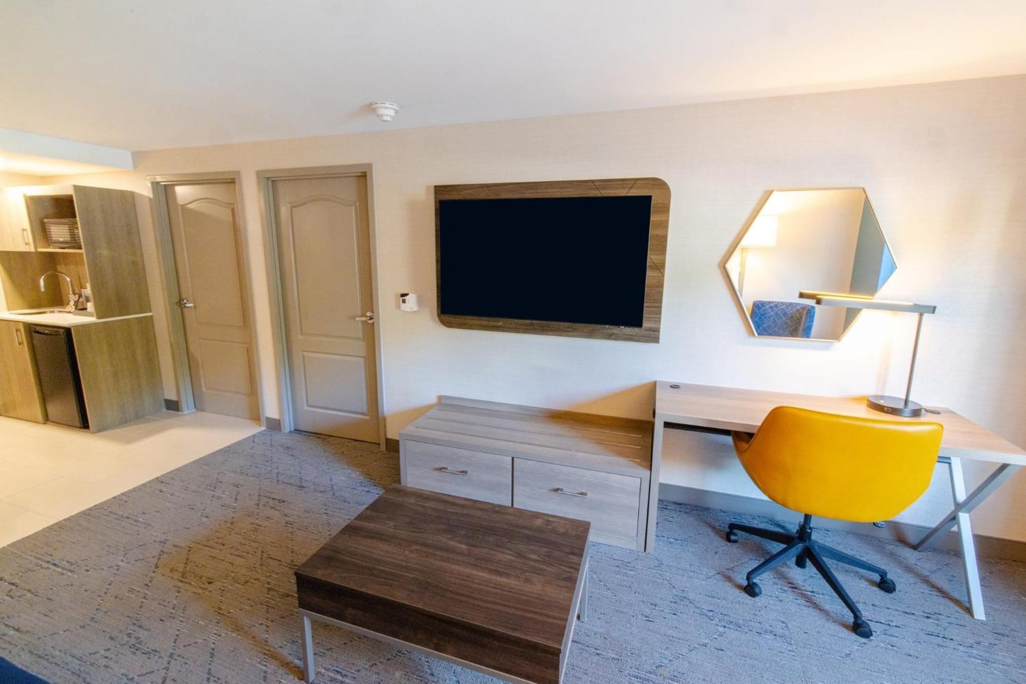 Holiday Inn Express - Neptune By Ihg Ngoại thất bức ảnh