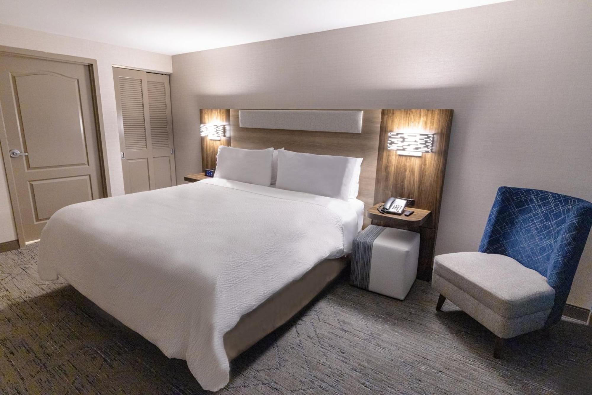 Holiday Inn Express - Neptune By Ihg Ngoại thất bức ảnh