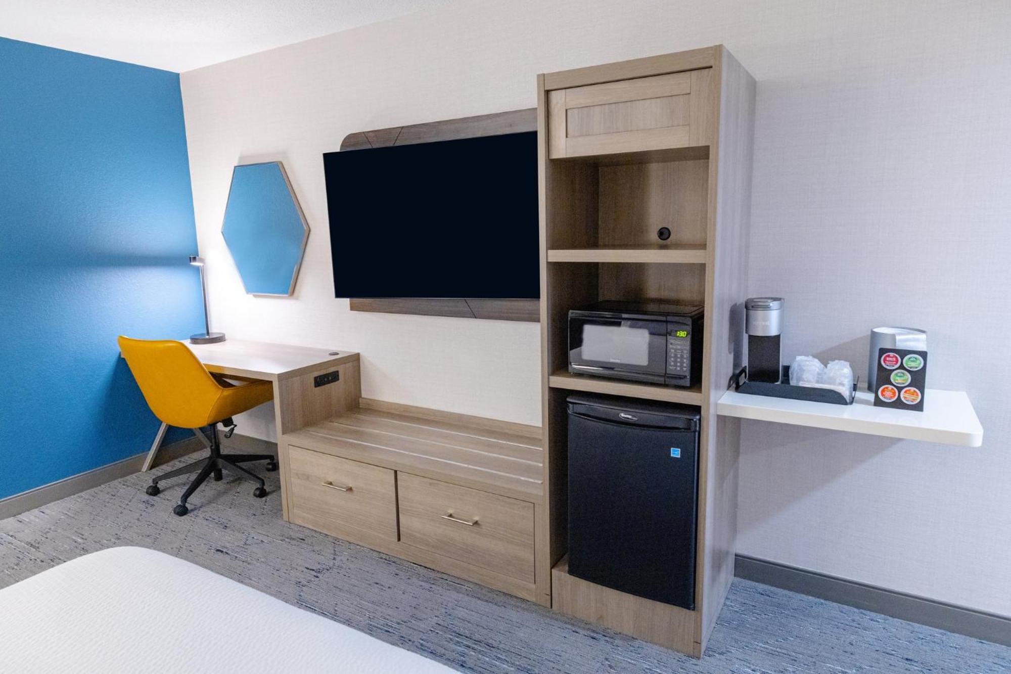 Holiday Inn Express - Neptune By Ihg Ngoại thất bức ảnh